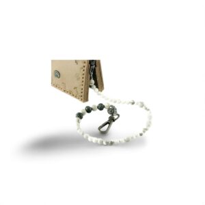 Cüzdan Zinciri, Howlite